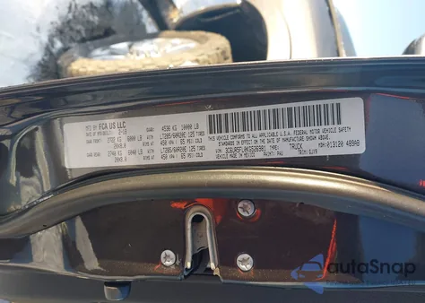 2019 Ram 2500 Laramie 4X4 6'4 Box from USA, damaged, VIN 3C6UR5FL0KG526981